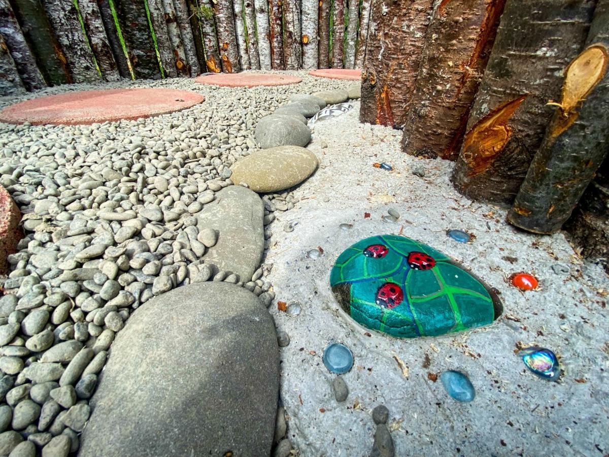 Glamping In The Redwoods With A Hot Tub! Hotel Garberville Bagian luar foto